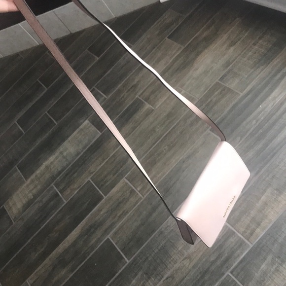 Michael Kors Crossbody Wallet clutch - Picture 5 of 5